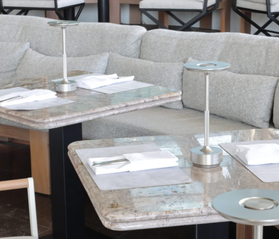 What should table models be like for hotels cafes and restaurants - Efesus Home
