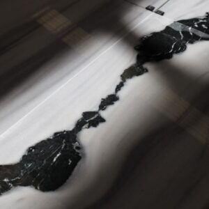 marmara panda white mermer ile mimari yüzeylerde kontrast etkisi