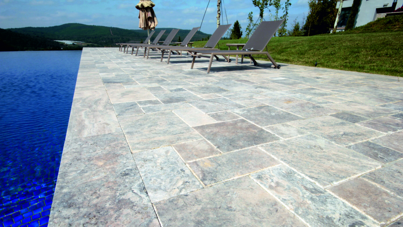 Silver Travertine Pool Decks: Timeless Natural Stone For Modern Outdoor Spaces 6 1 3 - efesus home