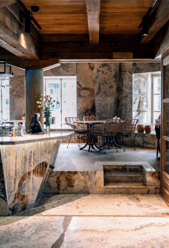 Silver Onyx: Luminous Natural Stone Applications In Luxury Interiors 5 559 545x800 1 - efesus home