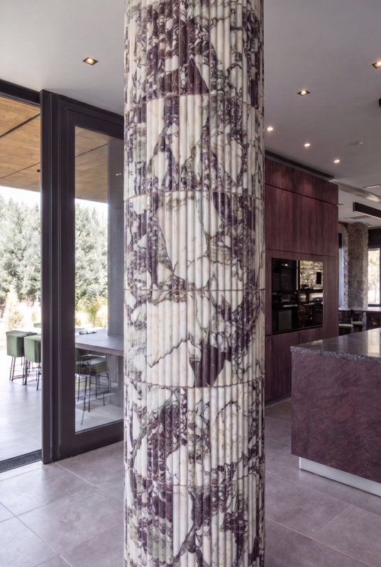 Calacatta Viola Mermeri İç Mekân Tasarımında: Mobilya, Kolon, Lavabo Ve Mozaik Uygulamaları 5 hf 20260604 131522 0e8a0b28 84d2 4dbc 998d c87d1cae4b8e - efesus home